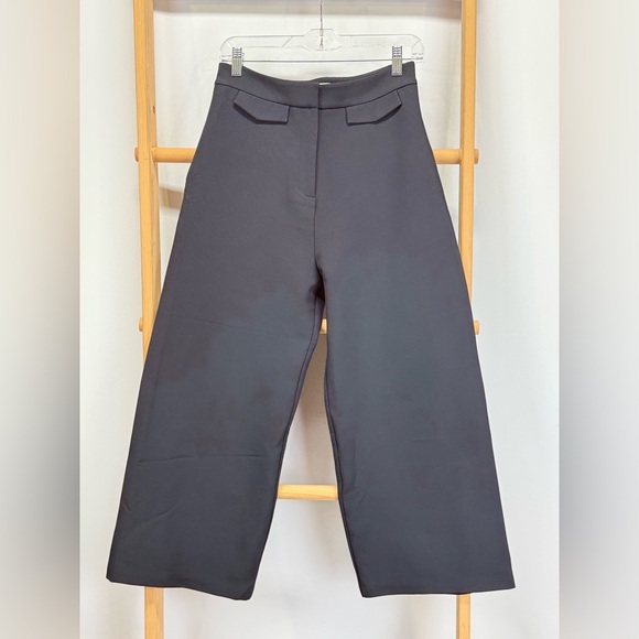 ACHRO Navy Wide Leg crop Pants size S. - Picture 1 of 11